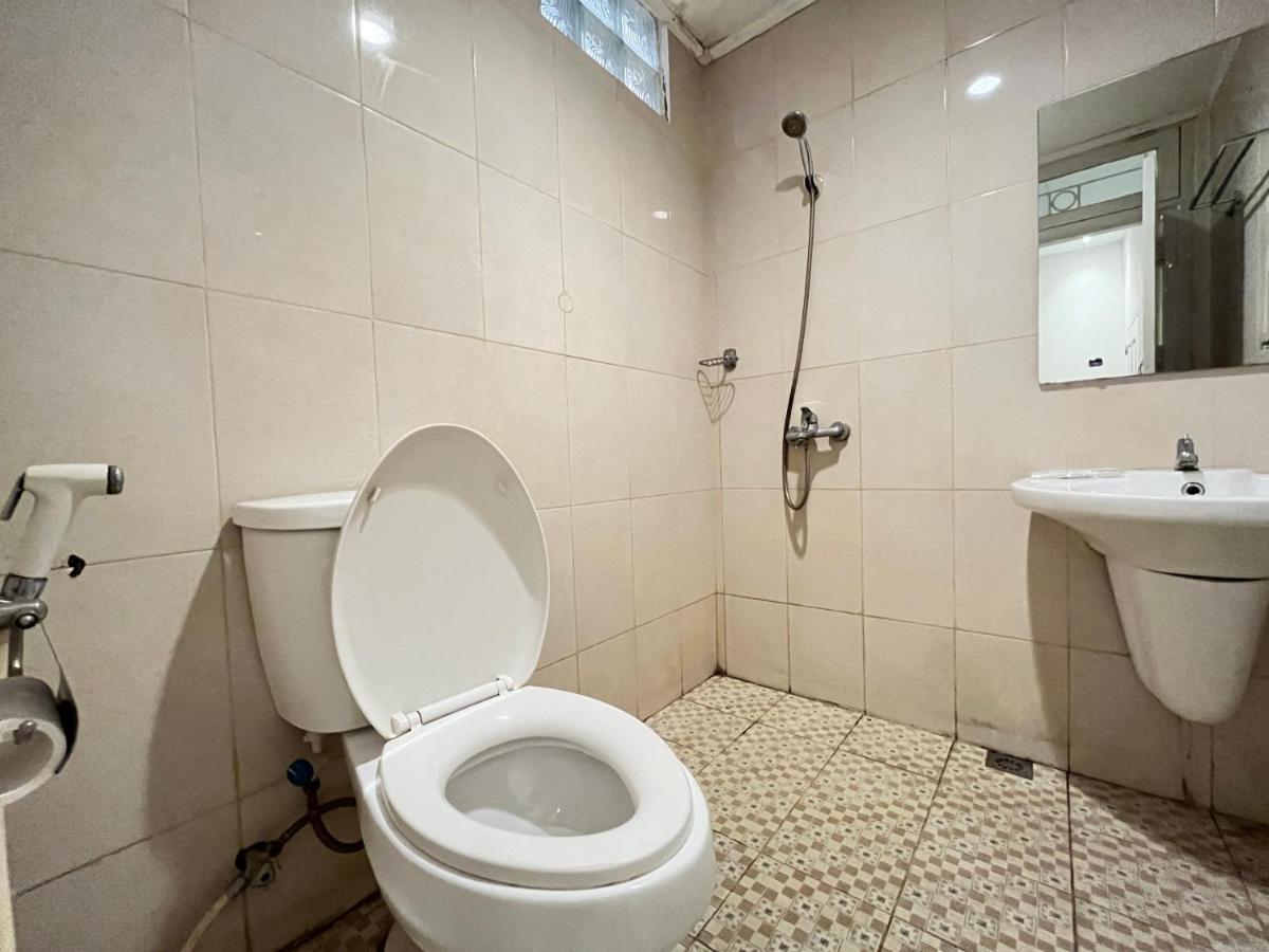 Reddoorz Near Kantor Walikota 美娜多 外观 照片
