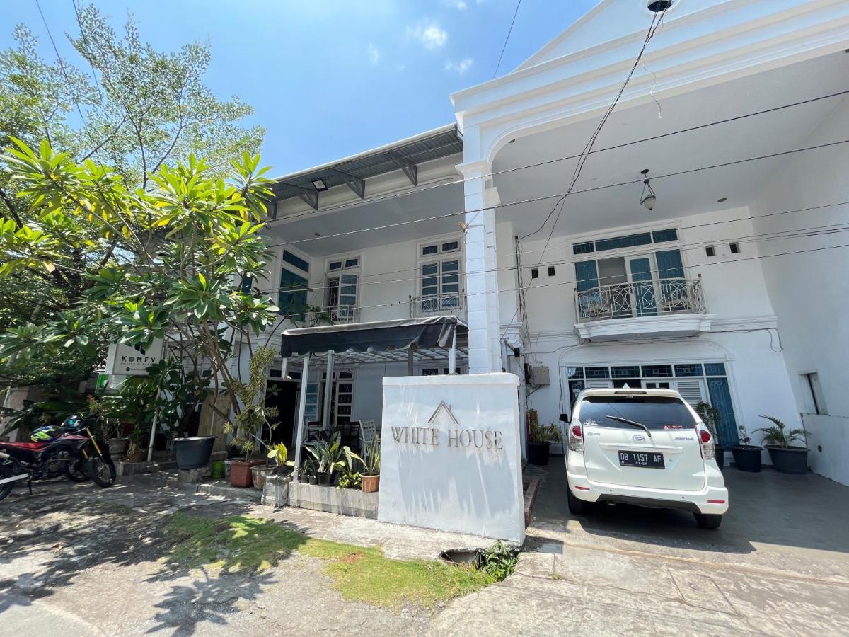 Reddoorz Near Kantor Walikota 美娜多 外观 照片